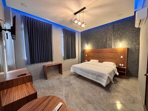 Desk, laptop workspace, free WiFi