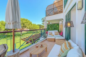Terrace/patio - 5* luxury 2 bedroom apt. In Vilamoura/vila Sol with a balcony and 3 pools. (Quarteira)