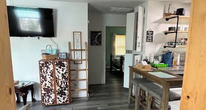 Blue Heron Cottage Charming2bedroom/2bath coastal cottage in Gulfport, Ms