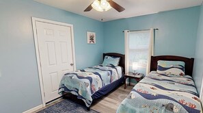 2 chambres, fer et planche à repasser, Wi-Fi, literie fournie