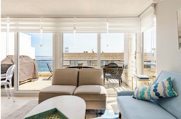 تلفزيون ذكي