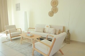 Living area - jinnuo vacation home (Dubai)