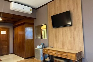 Room - Lertthanee Hotel (Suphan Buri)