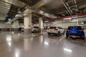 Ubetjent parkering (inkludert)