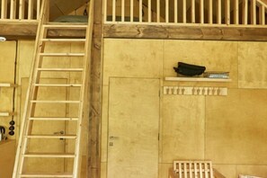 Room - Pana Ayusai (Almaty)