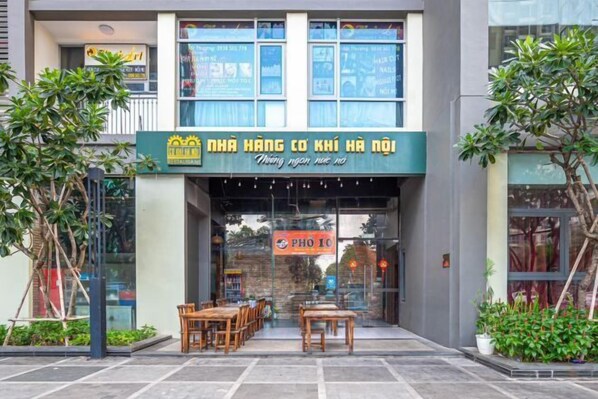 Restaurant - Vinhomes Landmark Sophie House 1 Bed LP (Ho Chi Minh City)