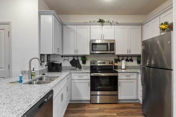 Fridge, microwave, oven, stovetop