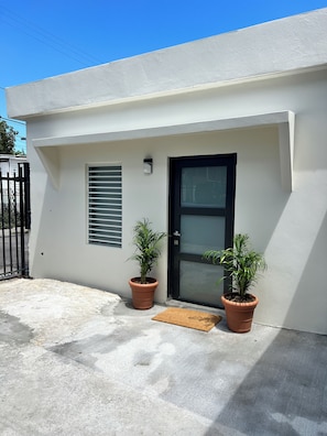 تفاصيل الفندق من الخارج