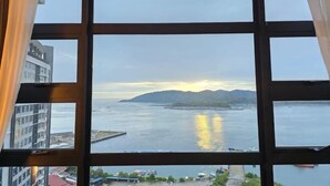 Interior - JESSELTON QUAYFULL SEA VIEWHIGH FLOORCOMFORT2BR4 PAX (Kota Kinabalu)