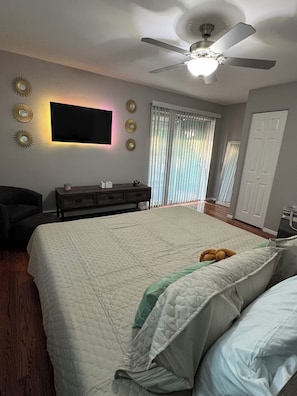 1 chambre, fer et planche à repasser, Wi-Fi gratuit, draps fournis