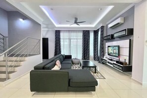 Room - Spacious Home with Private Swimming Pool in Langkawi by Zervin (Langkawi)