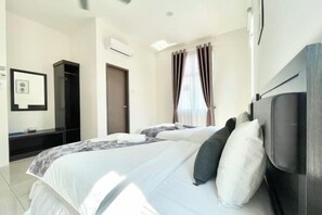 Room - Spacious Home with Private Swimming Pool in Langkawi by Zervin (Langkawi)
