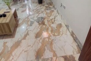 Room - Lagos Wanhao Hotel (Ikeja)