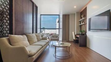 Insonorización y tabla de planchar con plancha