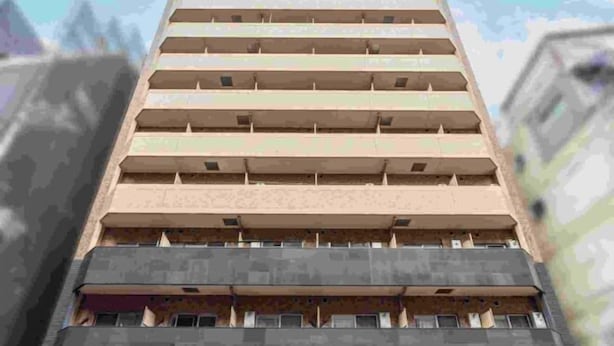 A multi-story building with a flat roof and a series of balconies. - EST Swan's City Shinsaibashi East Shimanouchi (Osaka)