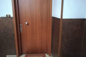 Imej tidak diklasifikasikan, 2 daripada 22, butang