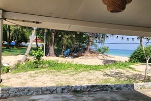 Room - Coral Reef Holidays (Tioman)