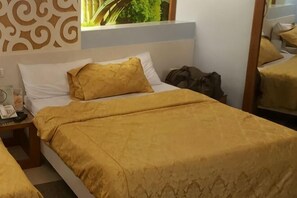 A hotel room with a bed, a nightstand, a telephone, and a window with a view. - Mt.Fuji Homestay Leoya (Fuji)
