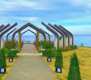 Property grounds - Ocean Suites at One Pacific Residence - Mactan Newtown (Lapu-Lapu City)