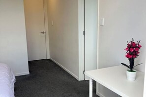 Room - CozyNest3 (Auckland)