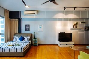 Room - The Sky Pool Suites near PWTC & Sunway Putra - The Stay Hub (Kuala Lumpur)