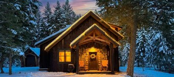 Bison Ridge Cabin #1 | Pet Friendly | 4BR Getaway w/ Hot Tub, Fire Pit & Grill | Sleeps 8!