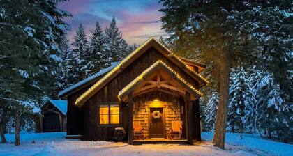 Bison Ridge Cabin #1 | Pet Friendly | 4BR Getaway w/ Hot Tub, Fire Pit & Grill | Sleeps 8!