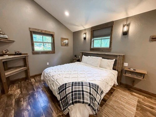 The Summit by Bison Ridge Retreat
