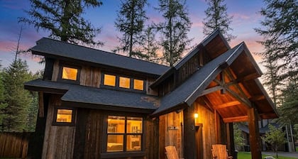 Bison Ridge Cabin #3 | Pets Welcome | 3BR Getaway w/ Hot Tub, Fire Pit & Grill | Sleeps 8!