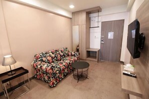 Room - R 17 Living Hotel (Bangkok)