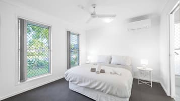 4 Schlafzimmer, Bügeleisen/Bügelbrett, WLAN, Bettwäsche