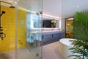 Room - Stupid Stay (Bangkok)
