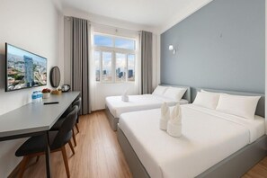 Iron/ironing board - Amory Hotel Saigon Center (Ho Chi Minh City)