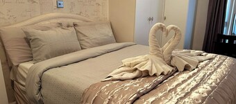 Bedfordshire Haven: 3-bedroom with Garden