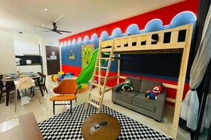 Room - Desaru Super Mario by UCoMe (Bandar Penawar)