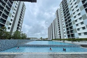 Utomhuspool