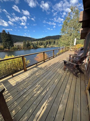 Terrace/patio - Largest house on the Madison River (Cameron)