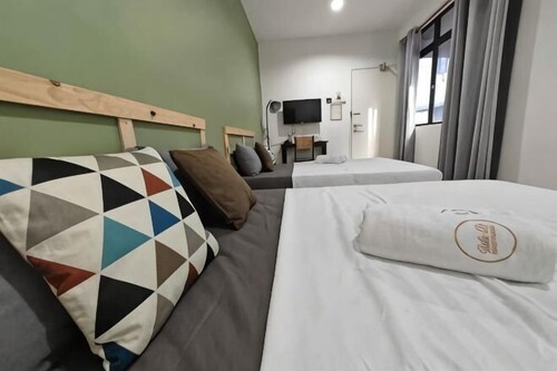 SUITE US GUESTHOUSE