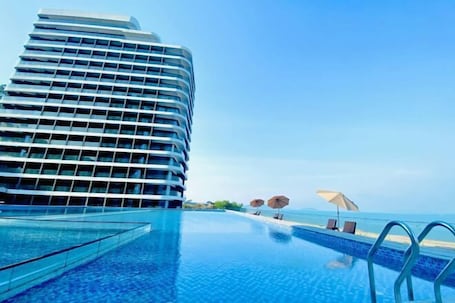 Outdoor pool. Ark hotel Sihanoukville