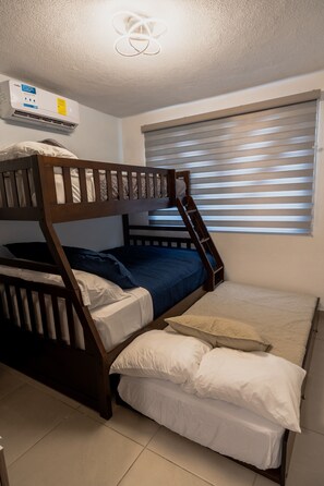 Iron/ironing board, free WiFi, bed sheets