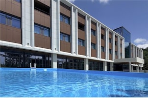 Piscina externa sazonal
