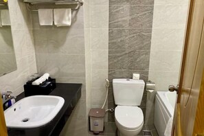 Bathroom - The Shilla Luxury I Hotel-더신라럭셔리호텔 (Ho Chi Minh City)