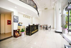 Lobby - The Shilla Luxury I Hotel-더신라럭셔리호텔 (Ho Chi Minh City)