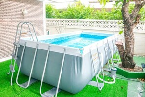 Outdoor spa tub - Luck viia 2 (Bangkok)