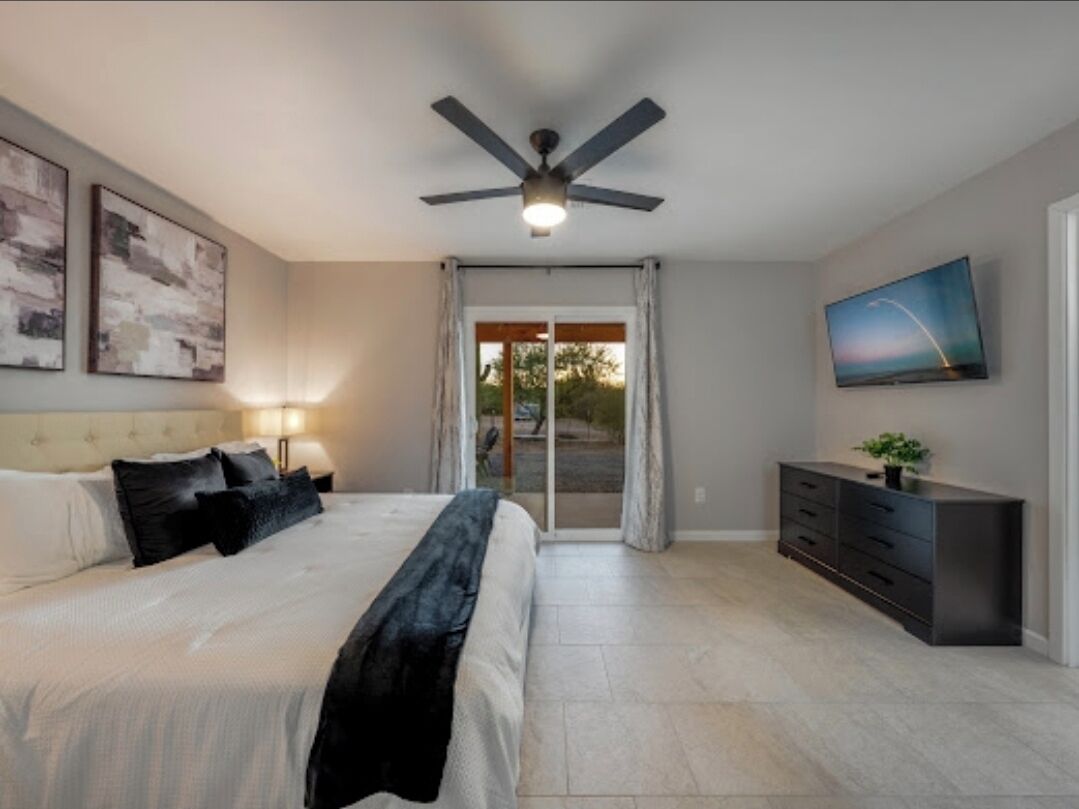 3 bedrooms, iron/ironing board, travel crib, WiFi