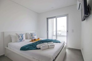 1 habitación, tabla de planchar con plancha, wifi gratis y ropa de cama 