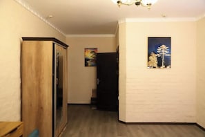 Iron/ironing board - MOJI HOTEL (Tashkent)