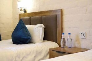 Iron/ironing board - MOJI HOTEL (Tashkent)