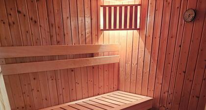 Activity country house near the Baltic Sea with pool & orchard, for family & friends