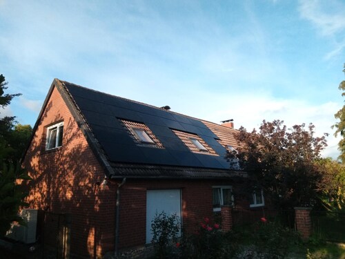 Activity country house near the Baltic Sea with pool & orchard, for family & friends